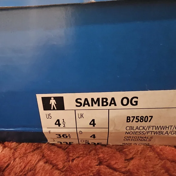 Adidas Black and White Samba OG Sneakers Iconic Design - Picture 4 of 5